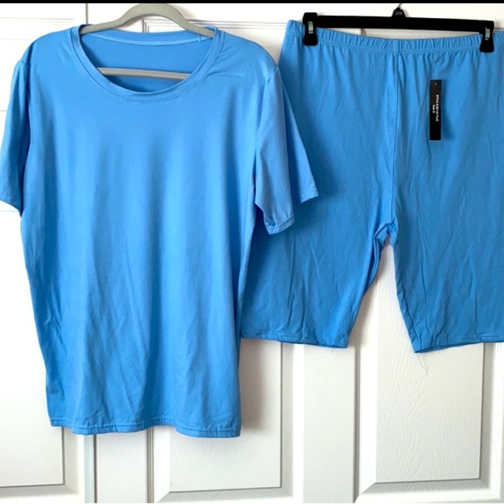 Capella 2pc Blue Short set.  Oversized top and elastic waist bottom.  Two Sets
